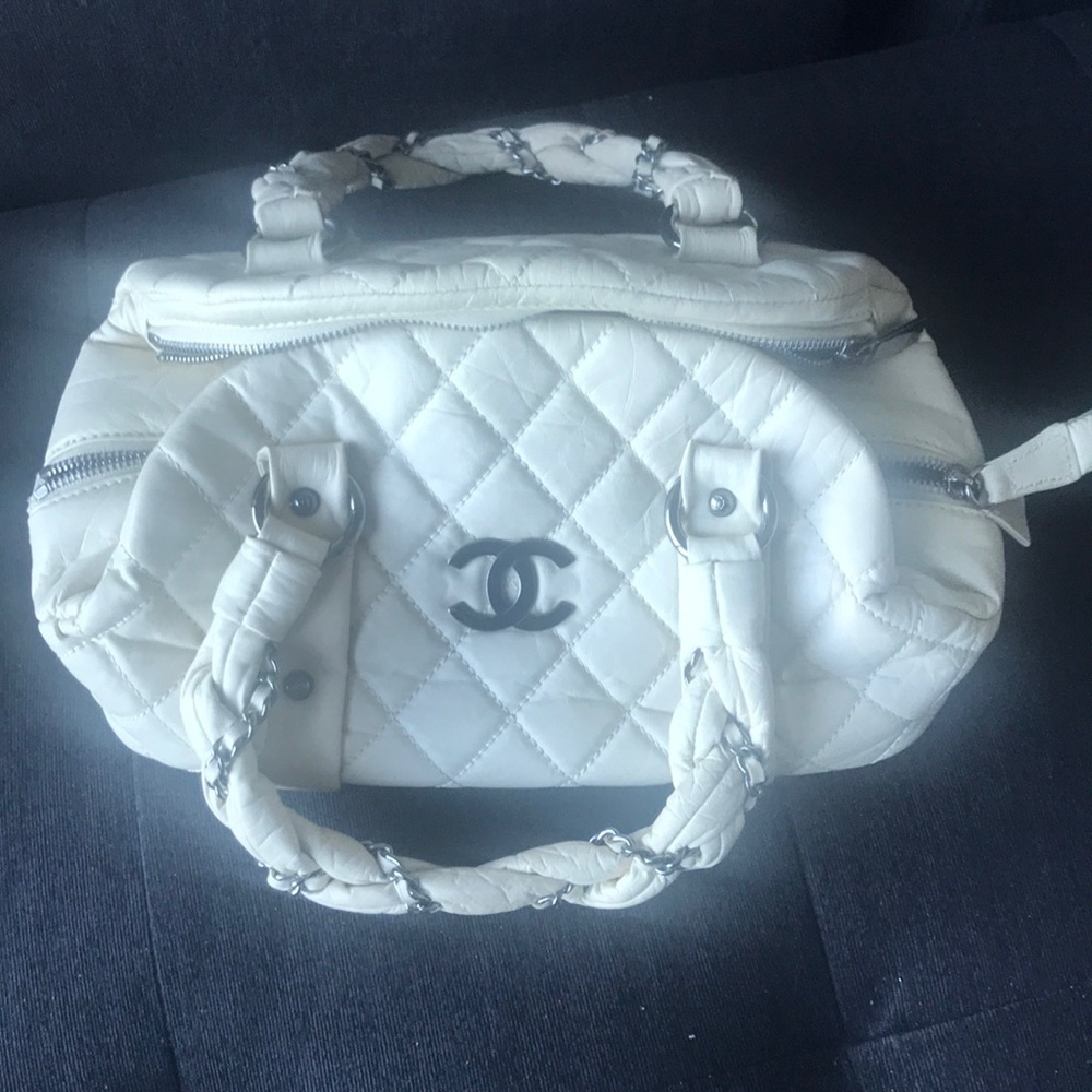 Chanel off white quilted leather bag